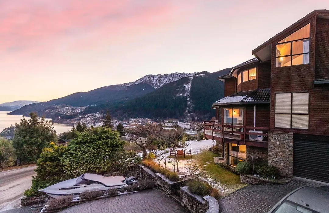 Balmoral Lodge-1